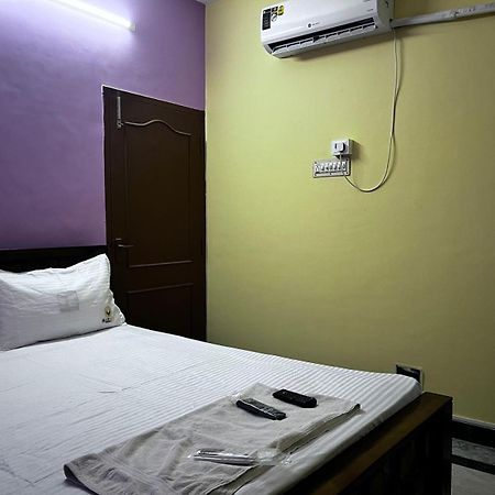 Pearl Homestays Chennai Trade Center Extérieur photo